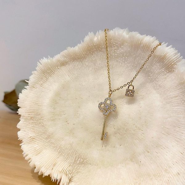 chains luxury gold color micro pave crystal zircon cz lock key pendant necklace for women wedding 2021 party jewelry gift, Silver
chains luxury gold color micro pave crystal zircon cz lock key pendant necklace for women wedding 2021 party jewelry gift, Silver