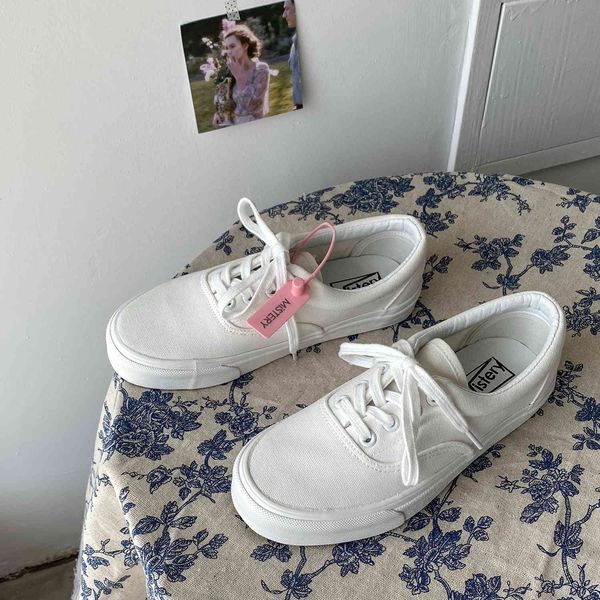 dress shoes single, shoes of pure white canvas, leisure with lace, for men and women, sneakers from 35 to 44 boys girls, nice lnmi, Black
dress shoes single, shoes of pure white canvas, leisure with lace, for men and women, sneakers from 35 to 44 boys girls, nice lnmi, Black