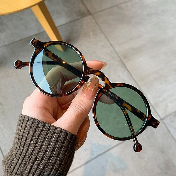sunglasses 2021 retro round women men classic plastic frame sun glasses fashion brand trendy design mirror uv400, White;black
sunglasses 2021 retro round women men classic plastic frame sun glasses fashion brand trendy design mirror uv400, White;black
