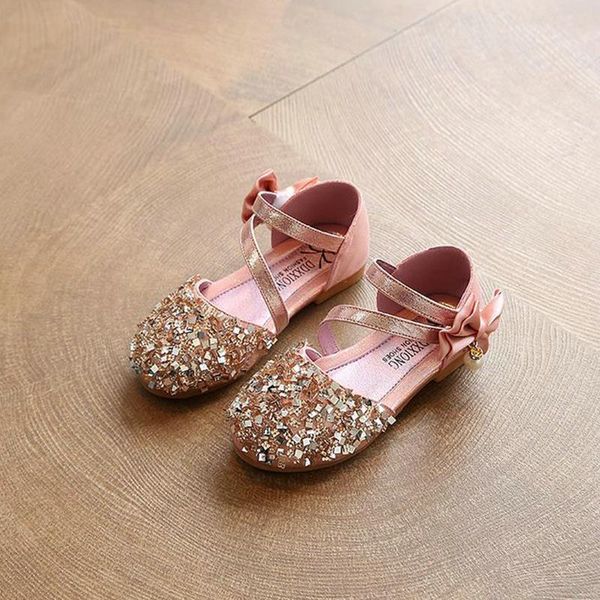 sandals 2021 children's princess glitter clothing girls soft shoes square low-cut dress party size 21-36, Black;red
sandals 2021 children's princess glitter clothing girls soft shoes square low-cut dress party size 21-36, Black;red