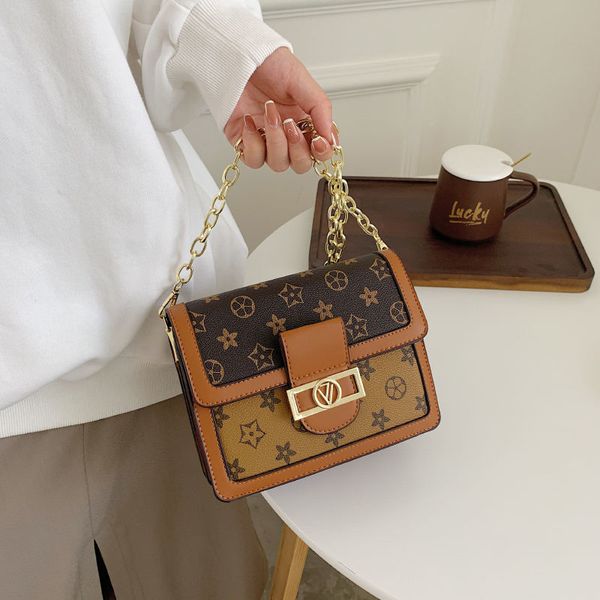 daily bag womens bag 2023 new internet celebrity messenger bag trendy korean style spring and autumn all-match splicing package shoulder cro
daily bag womens bag 2023 new internet celebrity messenger bag trendy korean style spring and autumn all-match splicing package shoulder cro
