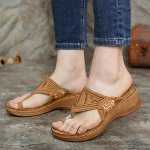 slippers women summer embroidery chunky heel sandals female comfy toe ring sliders wedge slipper ladies daily casual shoes d30, Black
slippers women summer embroidery chunky heel sandals female comfy toe ring sliders wedge slipper ladies daily casual shoes d30, Black