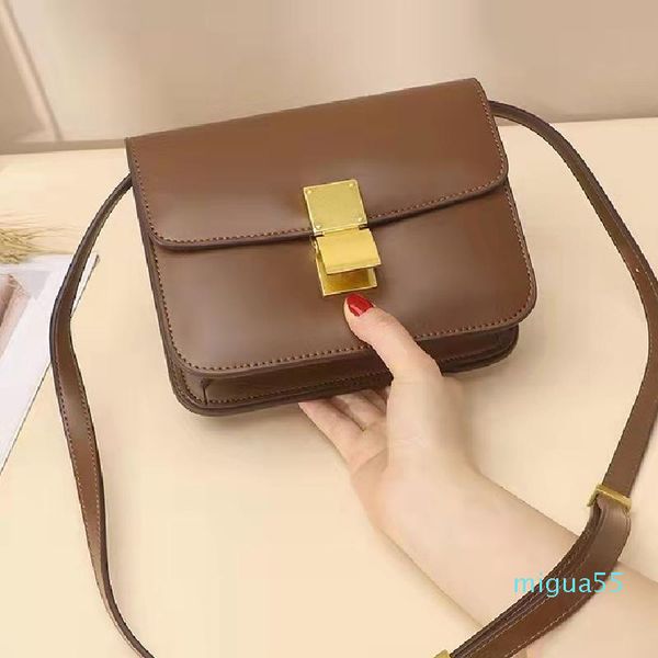 cross body factory leather handbag luxury design wallet brand fashion stewardess slant tofu bag women's commuter
cross body factory leather handbag luxury design wallet brand fashion stewardess slant tofu bag women's commuter