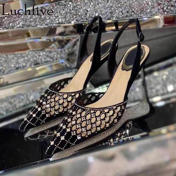 hollow crystal pointy toe sandals thin high heels party shoes runway summer outwear black diamond woman
hollow crystal pointy toe sandals thin high heels party shoes runway summer outwear black diamond woman