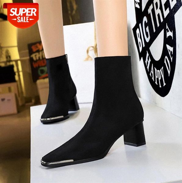 c829-1 european and american style fashion metal thick heel high suede nightclub slim square toe boots #8v9m
c829-1 european and american style fashion metal thick heel high suede nightclub slim square toe boots #8v9m