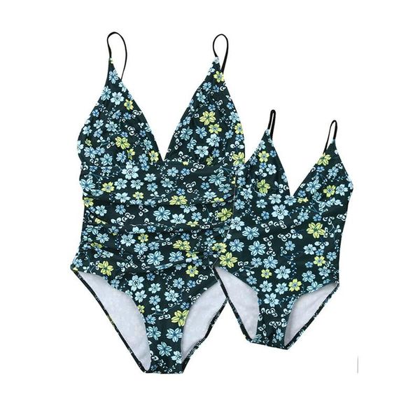 stock mother daughter swimwear print bikini family matching swimming swimsuit 2021 costumi da bagno donna est summer one-piece suits
stock mother daughter swimwear print bikini family matching swimming swimsuit 2021 costumi da bagno donna est summer one-piece suits