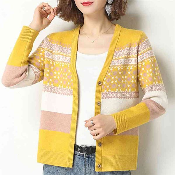 fashion print knitted short cardigan women vintage spring sweaters coat korean style contrast color v-neck knitwear female 210522, White
fashion print knitted short cardigan women vintage spring sweaters coat korean style contrast color v-neck knitwear female 210522, White