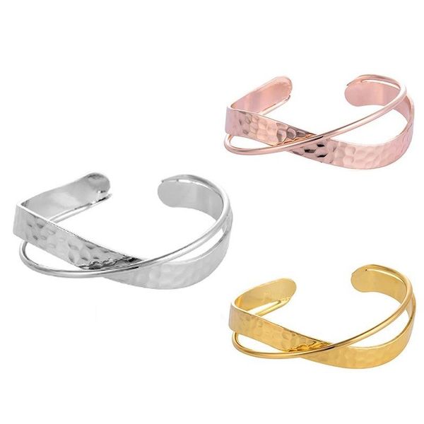 bangle bonlavie copperbracelets with round spots and cross openings copper bracelets, Black
bangle bonlavie copperbracelets with round spots and cross openings copper bracelets, Black