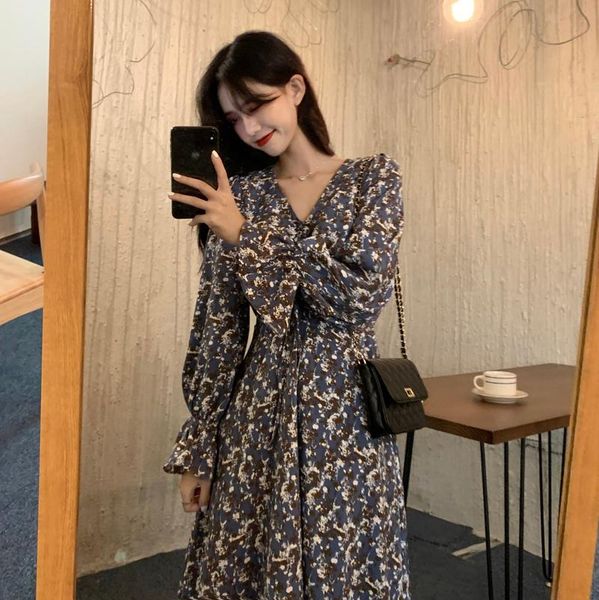 casual dresses wavsiyier spring party long sleeve print floral woman chiffon dress women 2021 winter vintage a-line loose korean style, Black;gray
casual dresses wavsiyier spring party long sleeve print floral woman chiffon dress women 2021 winter vintage a-line loose korean style, Black;gray