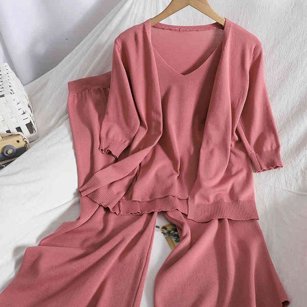 women's two piece pants spring korean cardigan half sleeves with v-neck vest suspenders with loose slim wide-leg pants 3 piece, White
women's two piece pants spring korean cardigan half sleeves with v-neck vest suspenders with loose slim wide-leg pants 3 piece, White