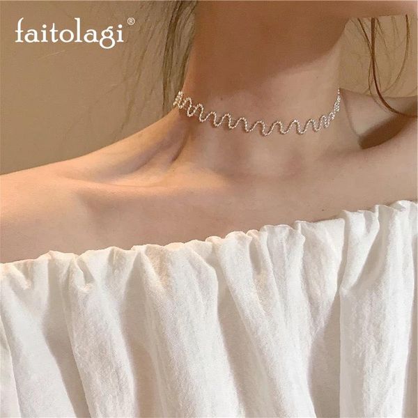 chokers korean beads choker necklace silver color wavy chain collor romantic geometric neckband women jewelry gift, Golden;silver
chokers korean beads choker necklace silver color wavy chain collor romantic geometric neckband women jewelry gift, Golden;silver