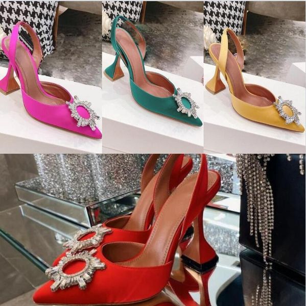 2022 designer womens high heeled sandals shoes pointed toes sunflower crystal buckle embellished studded sandal summer fashion heel leather, Black
2022 designer womens high heeled sandals shoes pointed toes sunflower crystal buckle embellished studded sandal summer fashion heel leather, Black