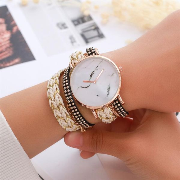 wristwatches leisure woman watch beautiful fashion bracelet ladies round, Slivery;brown
wristwatches leisure woman watch beautiful fashion bracelet ladies round, Slivery;brown
