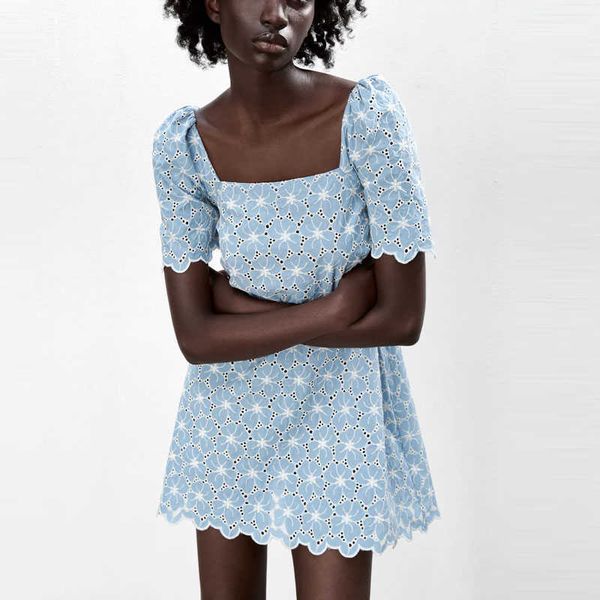 women summer embroidered mini za dress short puff sleeve openwork blue office lady dress back zip woman embroidery dresses 210602, Black;gray
women summer embroidered mini za dress short puff sleeve openwork blue office lady dress back zip woman embroidery dresses 210602, Black;gray
