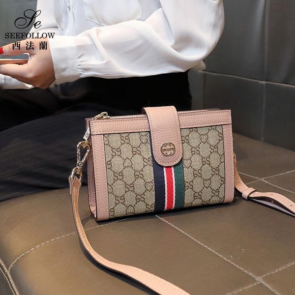 wallet small bag female 2021 summer foreign style one shoulder square versatile classic fashion messenger, Red;black
wallet small bag female 2021 summer foreign style one shoulder square versatile classic fashion messenger, Red;black