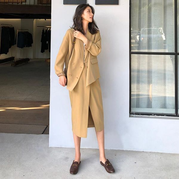 two piece dress 2021 spring women blazer set solid loose double breasted jacket irregular hem female skirt suit, White
two piece dress 2021 spring women blazer set solid loose double breasted jacket irregular hem female skirt suit, White