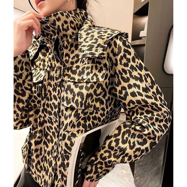 womens leopard jackets fashionable casual street coat multiple pocket trim removable hat clothes classic pattern printed womens outerwear, Black;brown
womens leopard jackets fashionable casual street coat multiple pocket trim removable hat clothes classic pattern printed womens outerwear, Black;brown