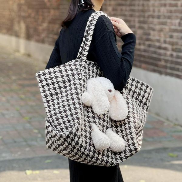 evening bags autumn and winter contrast color large capacity shoulder bag 2021 canvas women's designer commuter tote
evening bags autumn and winter contrast color large capacity shoulder bag 2021 canvas women's designer commuter tote