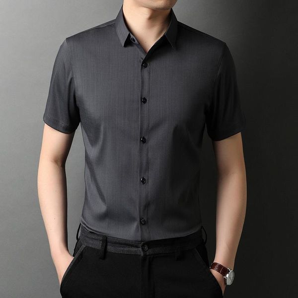 men's dress shirts 2021 summer short sleeve plaid shirt business young loose thin, White;black
men's dress shirts 2021 summer short sleeve plaid shirt business young loose thin, White;black