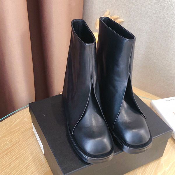 knight boots winter women's fashion straight tube small feet all-match non-slip flat bottom soft cowhide material comfortable autumn sh, Black
knight boots winter women's fashion straight tube small feet all-match non-slip flat bottom soft cowhide material comfortable autumn sh, Black