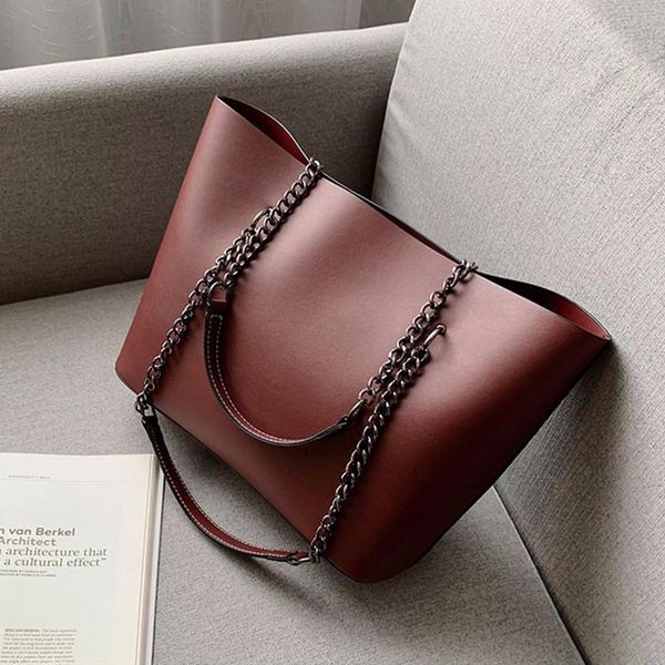 evening bags designer pu leather shoulder for women 2021 chain large capacity handbags travel luxury female bag
evening bags designer pu leather shoulder for women 2021 chain large capacity handbags travel luxury female bag