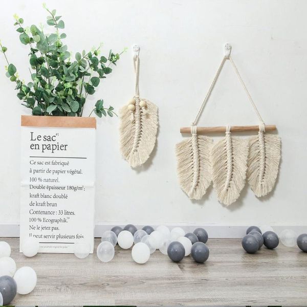 tapestries creative feather decoration small pendant handmade solid color woven tapestry simple household wall hanging
tapestries creative feather decoration small pendant handmade solid color woven tapestry simple household wall hanging