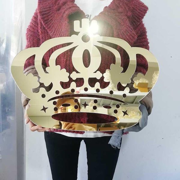 party decoration personalized gold silver mirror acrylic prince princess crown room wall hanging sign wedding babyshower gift 
party decoration personalized gold silver mirror acrylic prince princess crown room wall hanging sign wedding babyshower gift