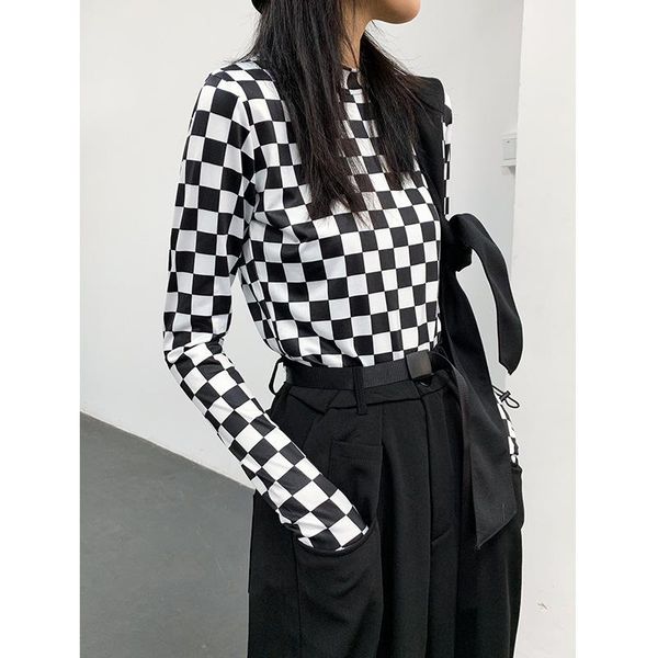 women's t-shirt o neck long sleeve plaid t shirt casual summer autumn checkerbaord ladies basic tees top, White
women's t-shirt o neck long sleeve plaid t shirt casual summer autumn checkerbaord ladies basic tees top, White
