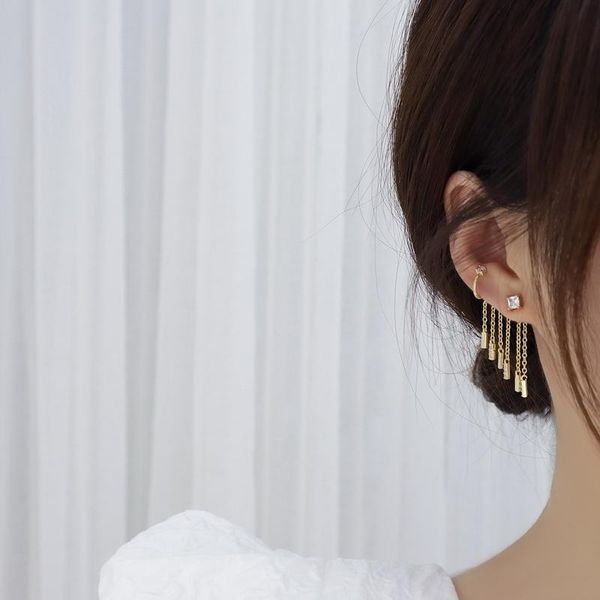 korean zircon long tassel earrings for women 2021 fashion exquisite temperament asymmetric earring jewelry gifts stud, Golden;silver
korean zircon long tassel earrings for women 2021 fashion exquisite temperament asymmetric earring jewelry gifts stud, Golden;silver