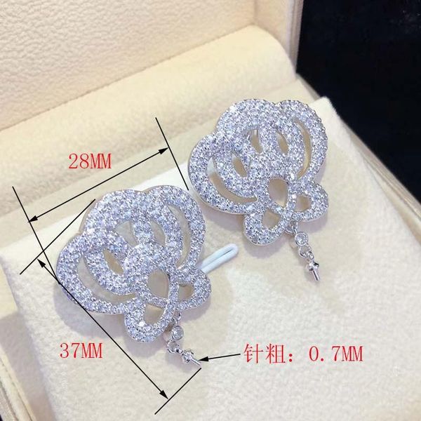 stud 28x37mm women's classic zircon rose studded earrings, jewelry accessories excluding pearls, Golden;silver
stud 28x37mm women's classic zircon rose studded earrings, jewelry accessories excluding pearls, Golden;silver