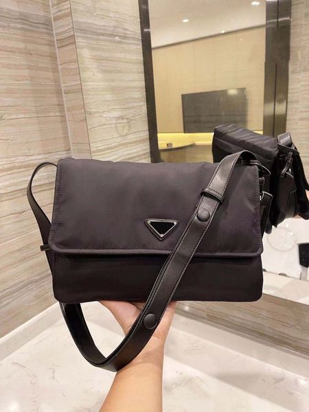 pra 2022 triangle bag men casual luxury classic nylon cloth diagonal big bag handbag selling all-match shoulder bags
pra 2022 triangle bag men casual luxury classic nylon cloth diagonal big bag handbag selling all-match shoulder bags