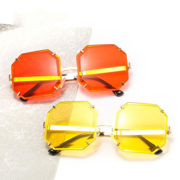 luxury square sunglasses women men retro brand designer metal frame oversized sun glasses female grandient oculos, White;black
luxury square sunglasses women men retro brand designer metal frame oversized sun glasses female grandient oculos, White;black