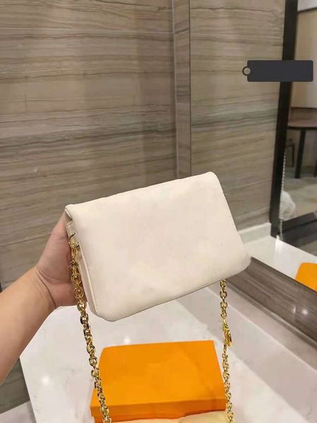 handbag women luxurys designers bags 2021 crossbody bag chain single shoulder hig purse zhouzhoubao123
handbag women luxurys designers bags 2021 crossbody bag chain single shoulder hig purse zhouzhoubao123