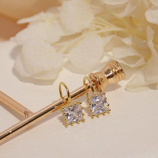 stud trendy fine square shiny zircon earrings for women designer creativity luxury jewelry accessories wedding party, Golden;silver
stud trendy fine square shiny zircon earrings for women designer creativity luxury jewelry accessories wedding party, Golden;silver