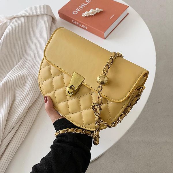 original brand high-quality diamond chain bag female 2021 fashion all-match western lingge saddle shoulder bags
original brand high-quality diamond chain bag female 2021 fashion all-match western lingge saddle shoulder bags