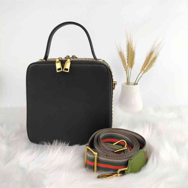 women luxurys designers bags 2021 family's box c2872 leather with zipper and handle up to designer handbag handbags totes crossbody bag 
women luxurys designers bags 2021 family's box c2872 leather with zipper and handle up to designer handbag handbags totes crossbody bag