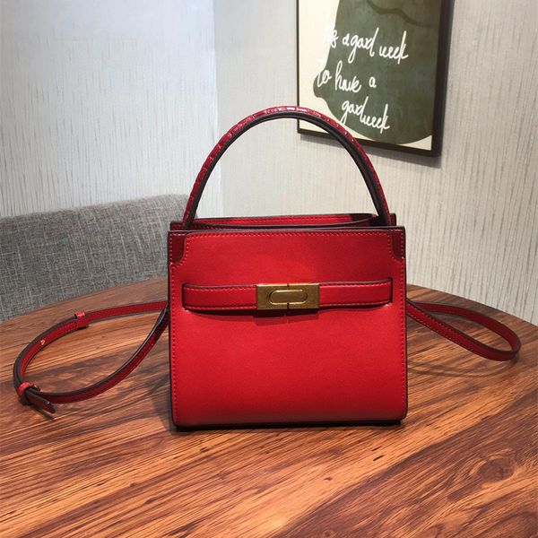 purses new mini hand buckle head leather single shoulder messenger bag leather women's bag
purses new mini hand buckle head leather single shoulder messenger bag leather women's bag