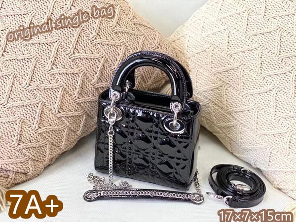 2021 luxury designer handbag fashion diana bag new cowhide patent leather cross span single shoulder messenger tote di0r 17*7*15cm
2021 luxury designer handbag fashion diana bag new cowhide patent leather cross span single shoulder messenger tote di0r 17*7*15cm