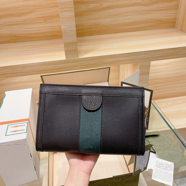 luxury women designers clip bag fashion retro cross body handbags ladies all-match shoulder bags purse wallets size:27*20cm
luxury women designers clip bag fashion retro cross body handbags ladies all-match shoulder bags purse wallets size:27*20cm