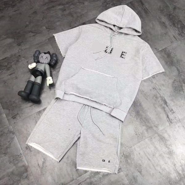 high version 21 spring and summer new fashion saijia rivet irregular cutting simple casual hooded couple suit, Gray
high version 21 spring and summer new fashion saijia rivet irregular cutting simple casual hooded couple suit, Gray