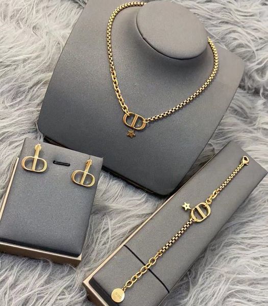 luxury jewelry 21 new letter necklace women's net red the same fashion classic timeless earring bracelet, Silver
luxury jewelry 21 new letter necklace women's net red the same fashion classic timeless earring bracelet, Silver