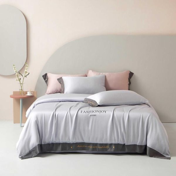 bedding sets 2021 four-piece simple 100% tencel lyocell fiber bed sheet quilt cover embroidered twill comfortable gray color
bedding sets 2021 four-piece simple 100% tencel lyocell fiber bed sheet quilt cover embroidered twill comfortable gray color