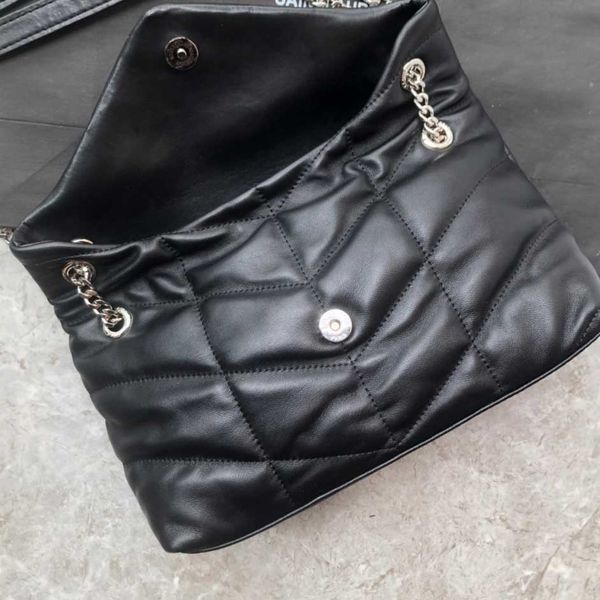 outlet2019fashionable ladies handbags, shoulder bags, made of lambskin, soft and delicate, feel like embracing clouds, matte hardware
outlet2019fashionable ladies handbags, shoulder bags, made of lambskin, soft and delicate, feel like embracing clouds, matte hardware