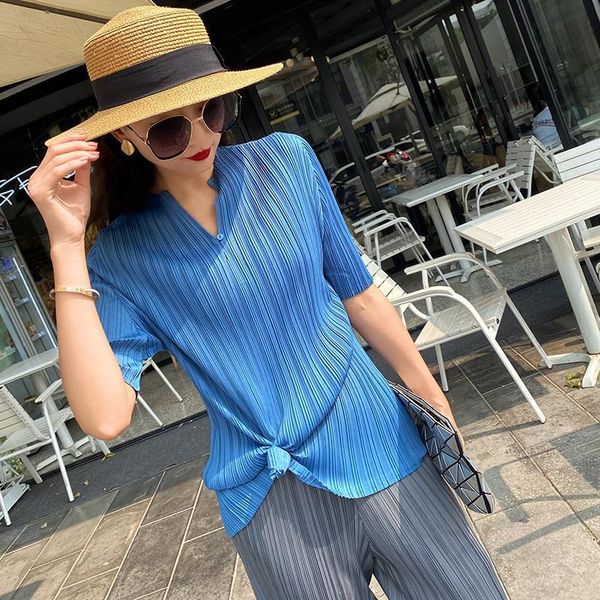 women's blouses & shirts blouse 2021 summer shirt female pleated v-neck short-sleeved large size women fat mm stretch was thin clothing, White
women's blouses & shirts blouse 2021 summer shirt female pleated v-neck short-sleeved large size women fat mm stretch was thin clothing, White
