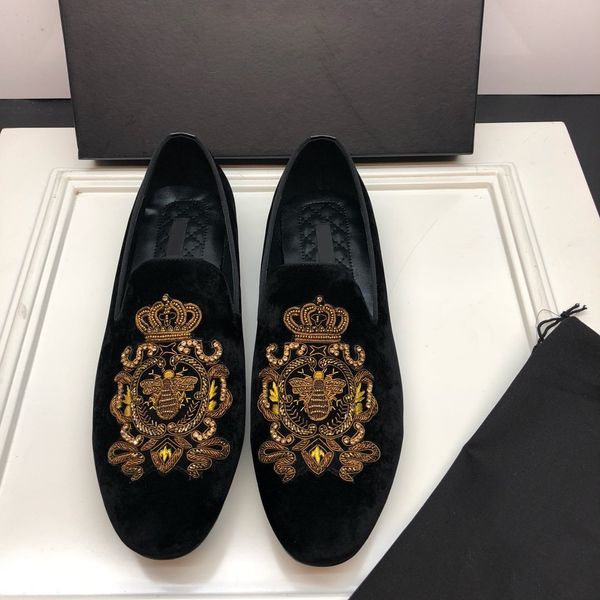 2021 ss designer men's shoes fashion velvet one-step luxury and comfortable brand formal shoelace shoe box, Red;white
2021 ss designer men's shoes fashion velvet one-step luxury and comfortable brand formal shoelace shoe box, Red;white