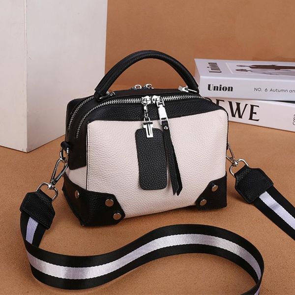 evening bags cowhide women shoulder 100% genuine leather handbags women's bag fashion luxury female messenger
evening bags cowhide women shoulder 100% genuine leather handbags women's bag fashion luxury female messenger