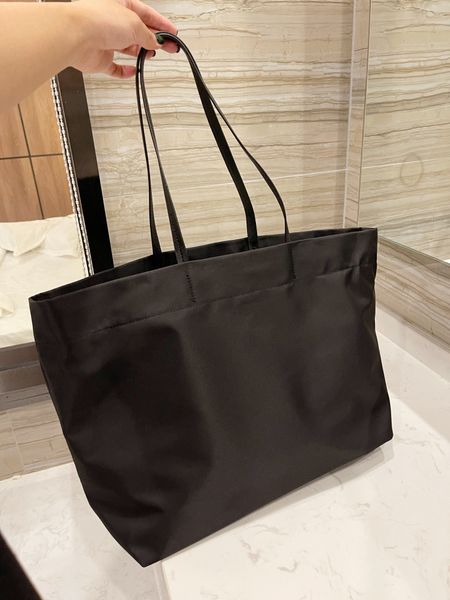 quality 2022 shopping bags luxurys designers ladies high shoulder handbag women fashion mother handbags large capacity bag wallet purse nylo
quality 2022 shopping bags luxurys designers ladies high shoulder handbag women fashion mother handbags large capacity bag wallet purse nylo