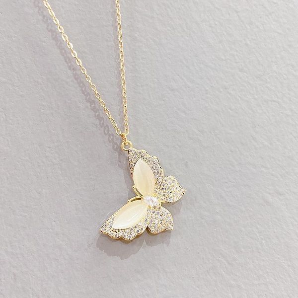 chains botu 2021 micro-inlaid zircon butterfly pendant necklace simplicity fashion creative ornament exquisite jewelry for women, Silver
chains botu 2021 micro-inlaid zircon butterfly pendant necklace simplicity fashion creative ornament exquisite jewelry for women, Silver