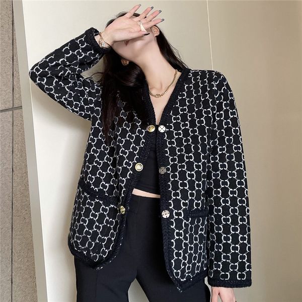 luxury autumn winter coats warm thick women outerwear with tags lady elegant outdoor long sleeve jacket, Tan;black
luxury autumn winter coats warm thick women outerwear with tags lady elegant outdoor long sleeve jacket, Tan;black