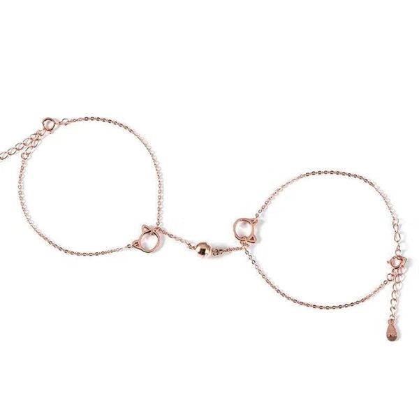charm bracelets 2pcs / set magnet attract couples solid color simple cute cat friend bracelet jewelry lovers accessories, Golden;silver
charm bracelets 2pcs / set magnet attract couples solid color simple cute cat friend bracelet jewelry lovers accessories, Golden;silver
